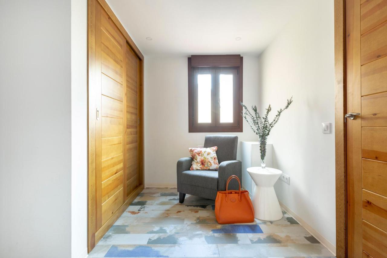 Apartamentos Ejemplares Alcalá de Henares Exteriör bild