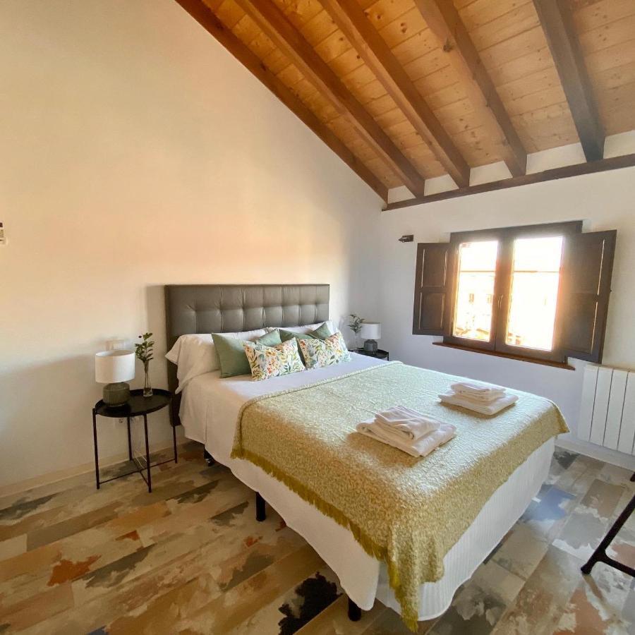 Apartamentos Ejemplares Alcalá de Henares Exteriör bild